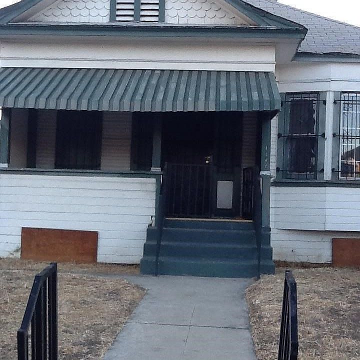 2nd image of 1159 E 34th St