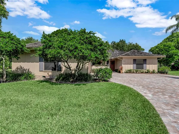 131 Prestwick Cir, Vero Beach, FL 32967