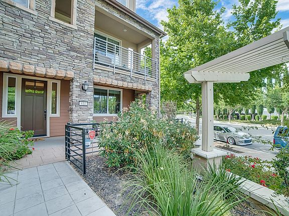 4th image of 614 Willow Bend Ct