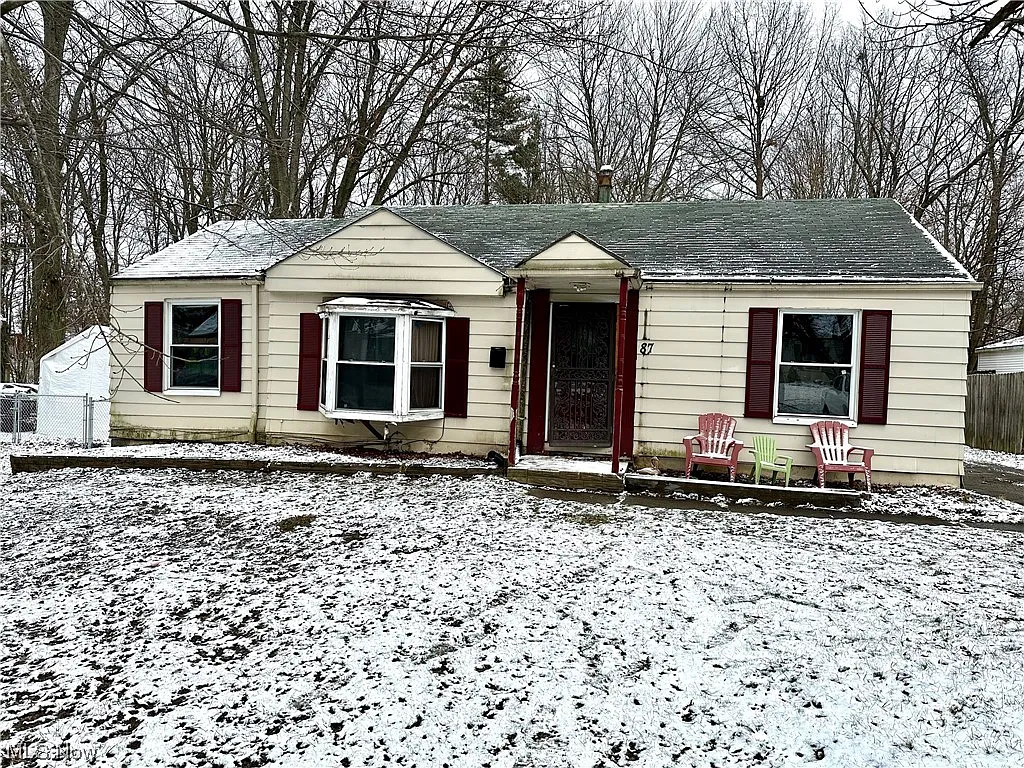 87 Rosemont Ave photo 1