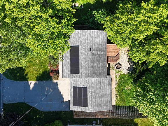 2nd image of 1712 Elm St