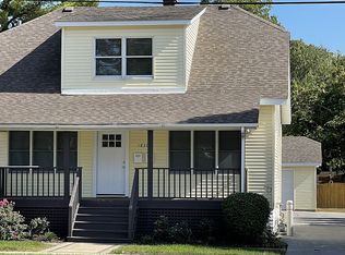 18303 Wentworth Ave, Lansing, IL