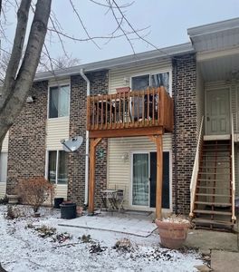 2200 Light Rd APT 105, Oswego, IL, 60543
