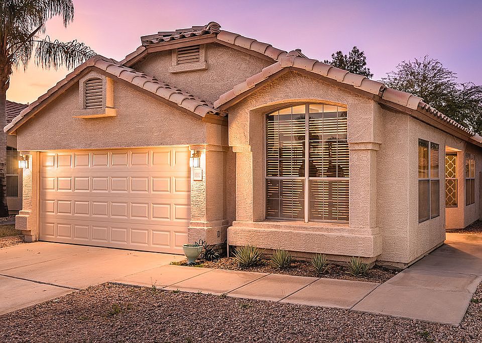 1st image of 1202 W Bluebird Dr