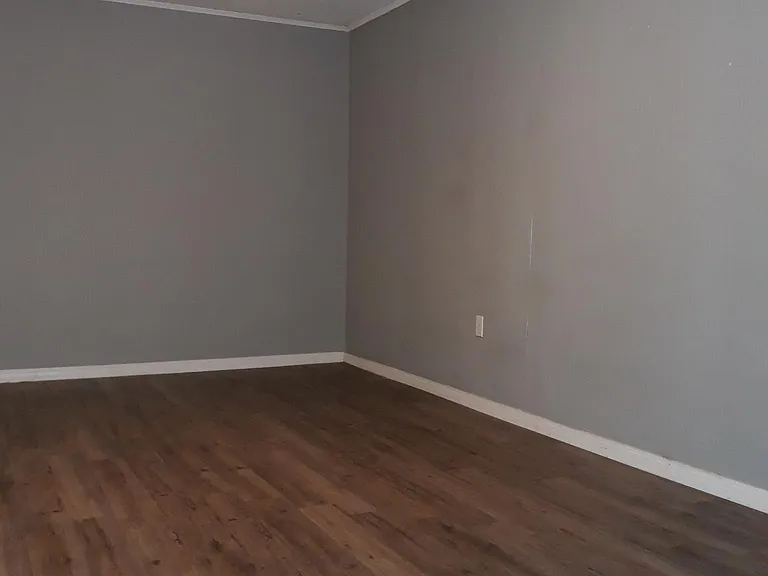 115 Sandlewood Cir N — Photo 10