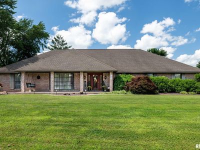 1600 Lisa Ln, Marion, IL, 62959