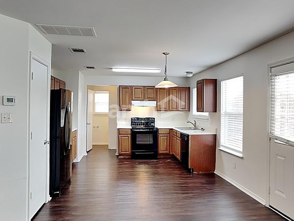 3rd image of 12753 Saint Mary Dr