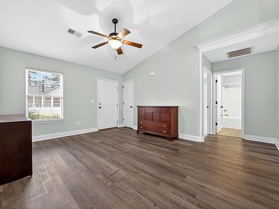 5th image of 530 Dawsons Park Way
