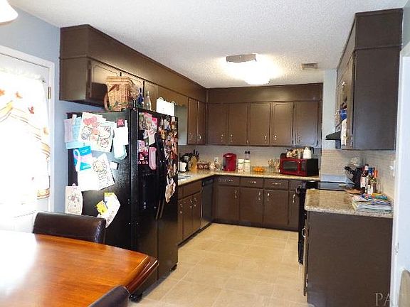 5th image of 4394 Pine Villa Cir