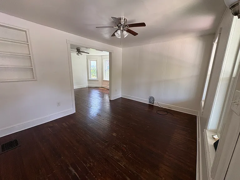 137 Woodland Ave — Photo 3