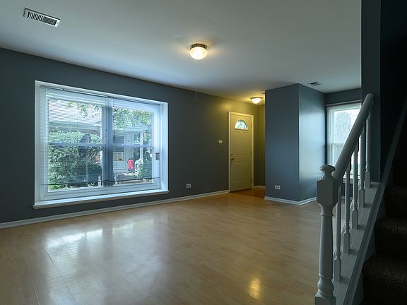 5th image of 516 Palace Ct