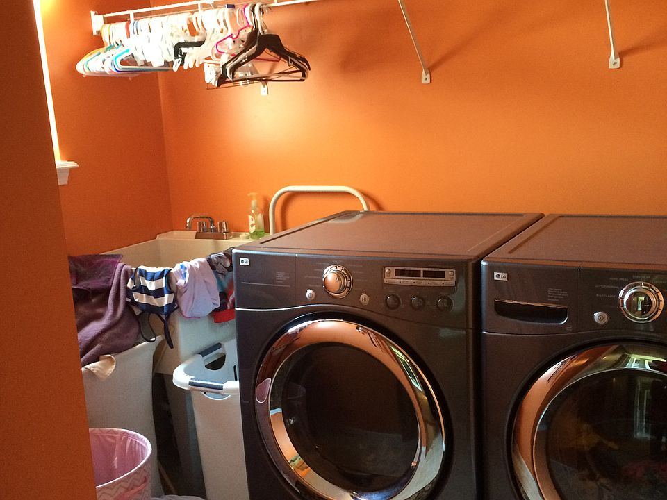 2nd Floor Laundry Room