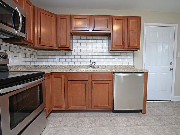 5th image of 1810 Marlboro Dr