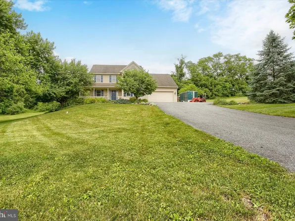 478 N Lancaster St, Jonestown, PA 17038