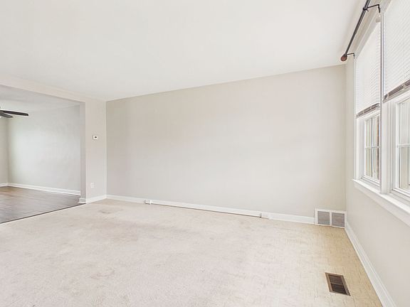 4th image of 2410 Kensington St