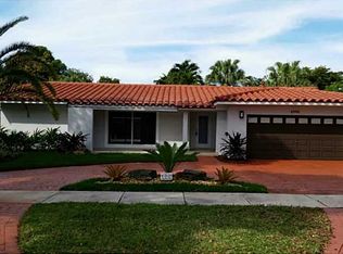 6944 Bottle Brush Dr, Miami Lakes, FL 33014