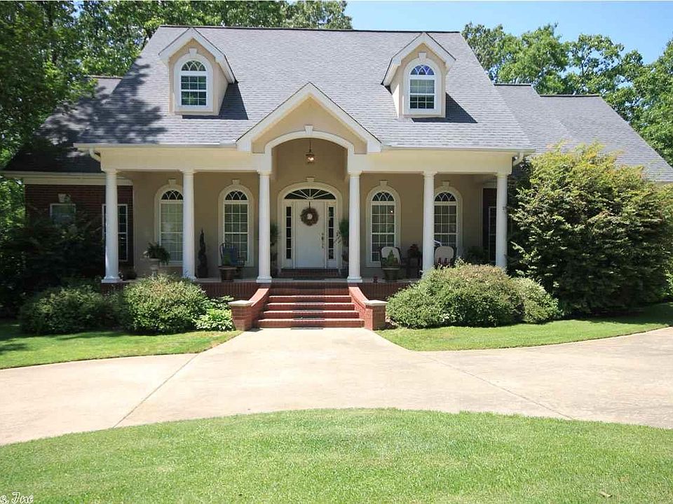 1st image of 1816 Royal Oaks Dr