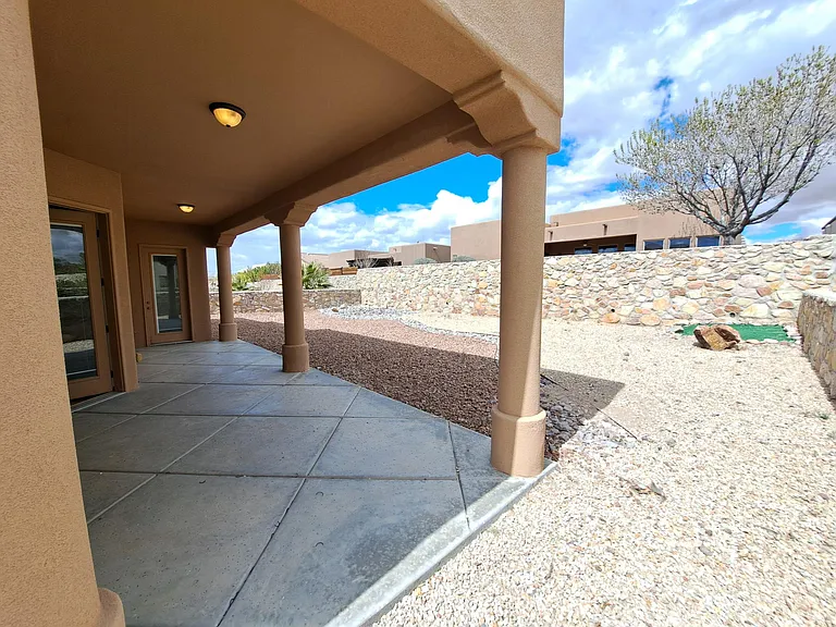 4539 Miramar Arc — Photo 12