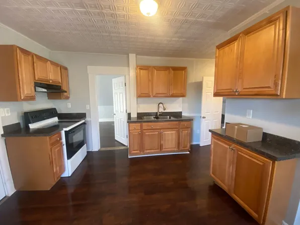 2-4 Gates Street, 24 Gates St #3, Manchester, NH 03102