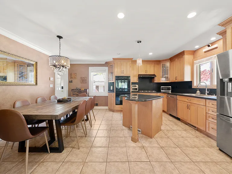 38 Carlson Ct — Photo 16