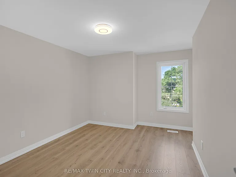 677 Park Rd N #17 — Photo 35
