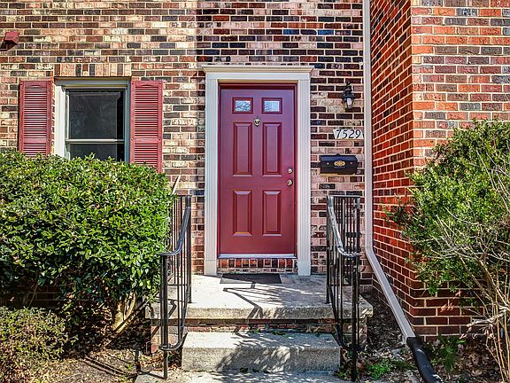 3rd image of 7529 Coddle Harbor Ln