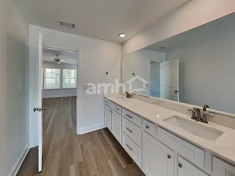 125 Hickory Pointe Rd — Photo 11