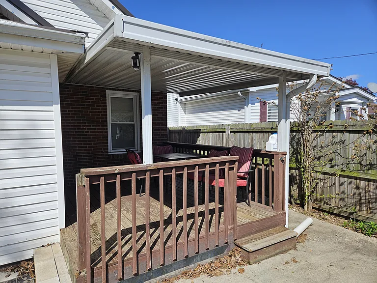 1417 W Virginia Ave — Photo 2