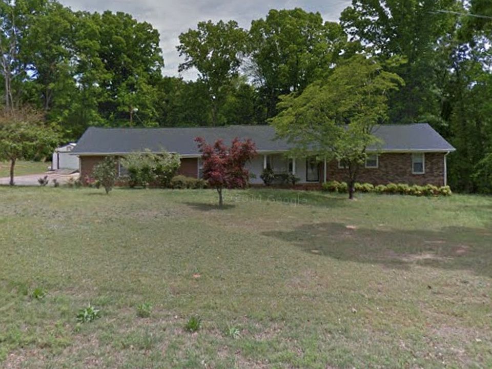 Ranch on 1.42 Acres