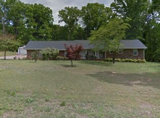 1812 Oak Spring St, Statham, GA 30666