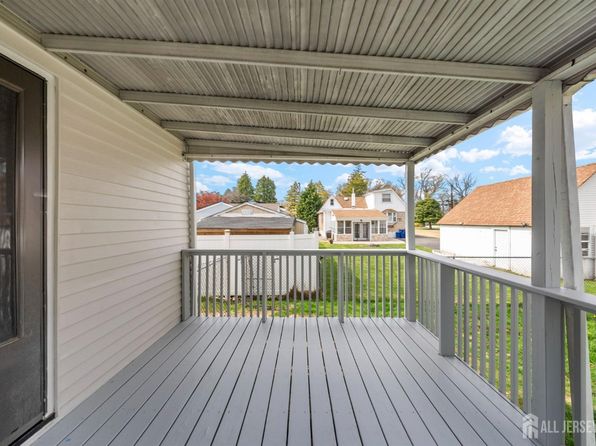 651 Myrtle Rd, North Brunswick, NJ 08902