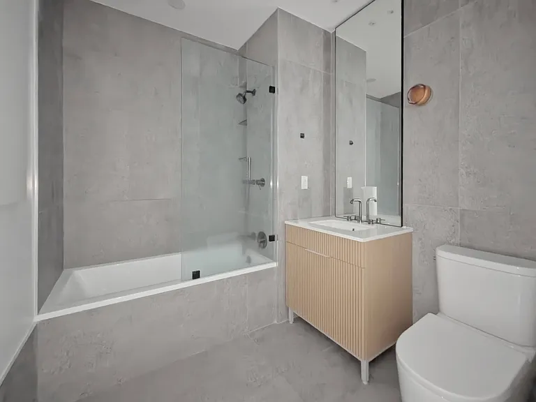 183 McGuinness Blvd #2B — Photo 10