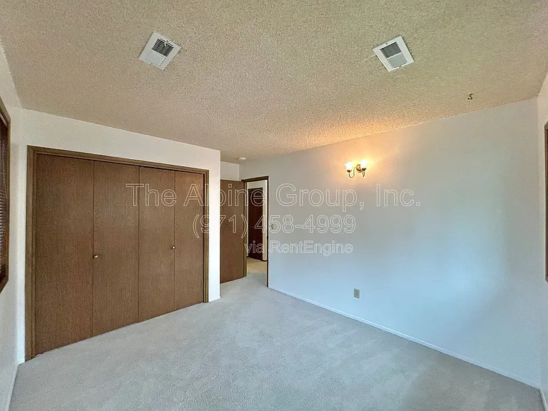 5462 SW Murray Blvd — Photo 36