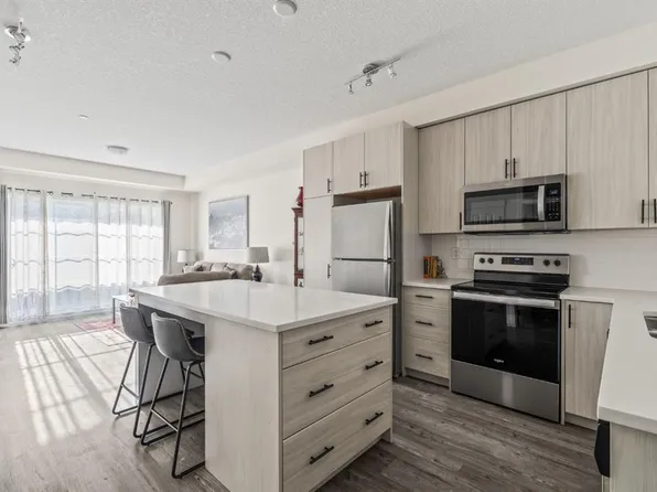 151 N Legacy Main St SE #6302, Calgary, AB T2X 4A4