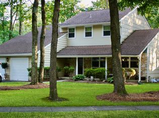 25 Chippenham Dr, Voorhees, NJ 08043