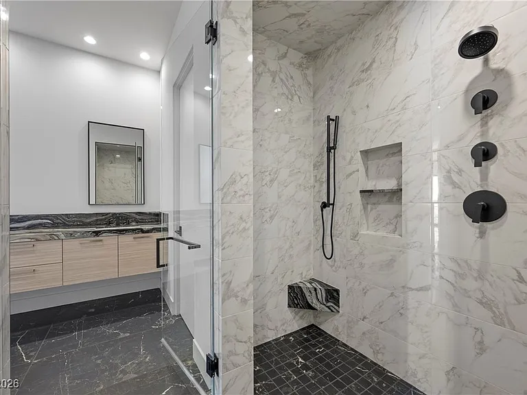 577 Overlook Rim Dr — Photo 47