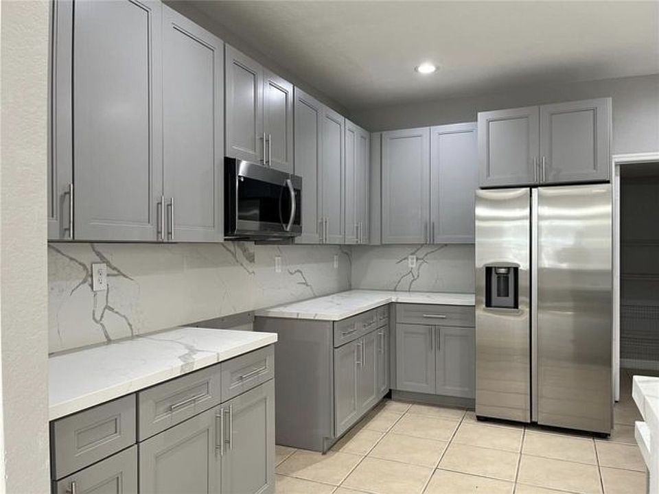 2nd image of 349 NE 36th Ter #349