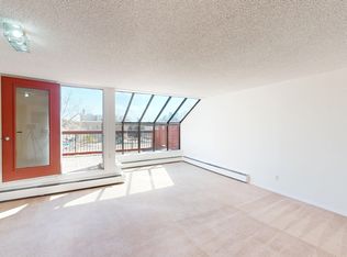1505 8th Ave NW #406, Calgary, AB T2N4N7