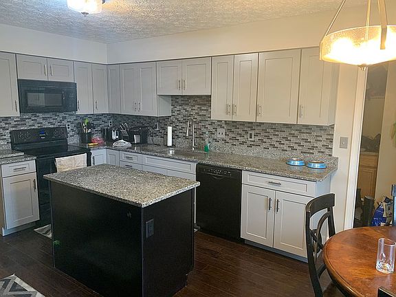 4th image of 2664 Hardwood Ave