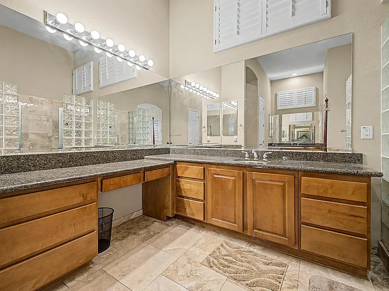 41923 N Moss Springs Rd — Photo 31