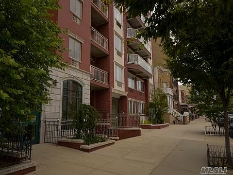 2nd image of 2323 31st Ave APT 1C