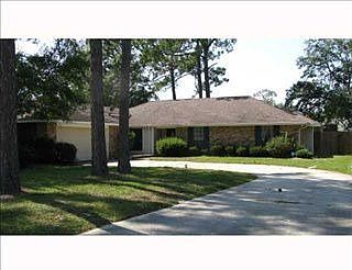 2nd image of 204 Victoria Dr