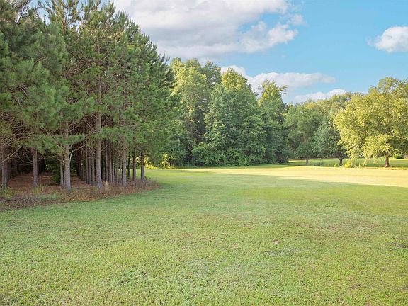 4th image of 185 Buie Farm Ln