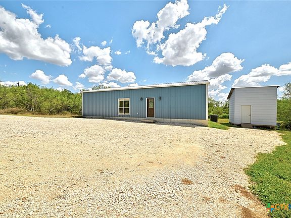 4th image of 4001 Barth Rd