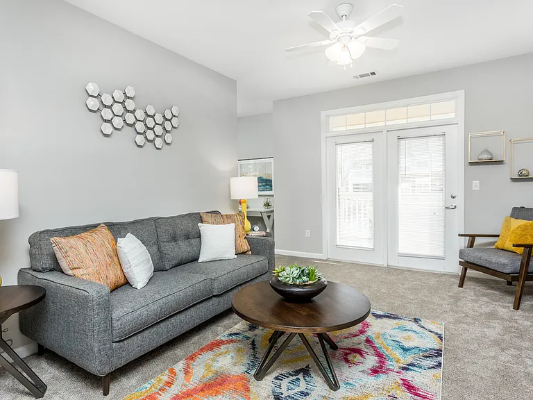 Legacy North Pointe Apartments — Photo 5