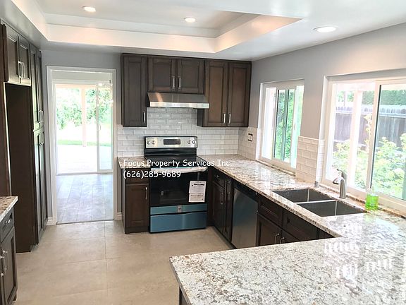 4th image of 14412 Heights Dr