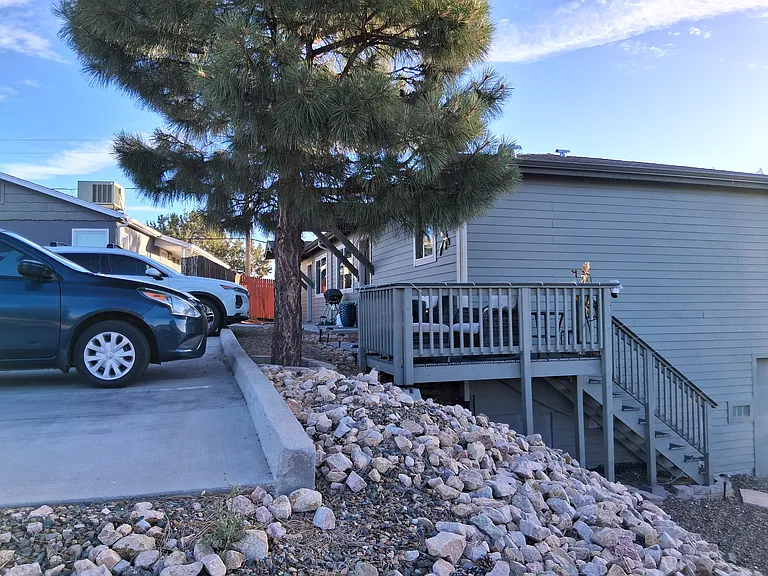 926 Whetstine Ave #C — Photo 2