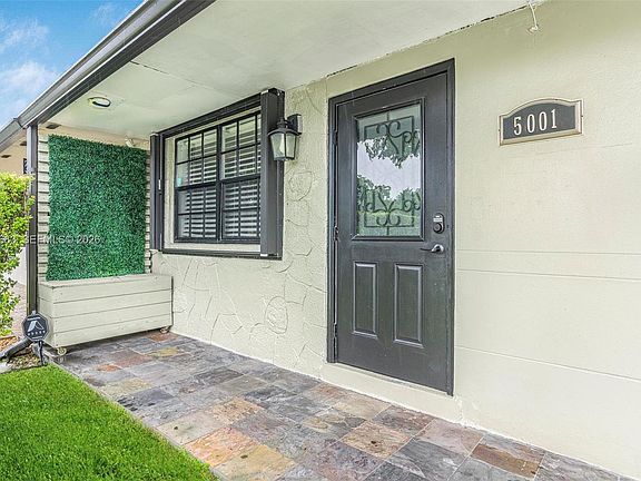 3rd image of 5001 SW 92nd Ter
