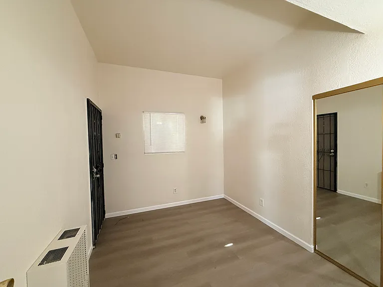 2606 9th Ave #4 — Photo 10