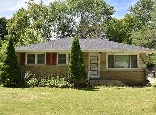 7064 W Thurston Ct, Milwaukee, WI 53218